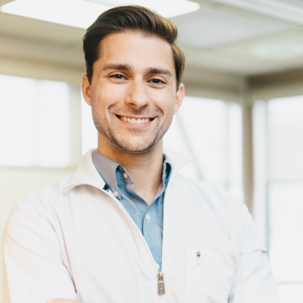 Dr Nicholas Bottorff